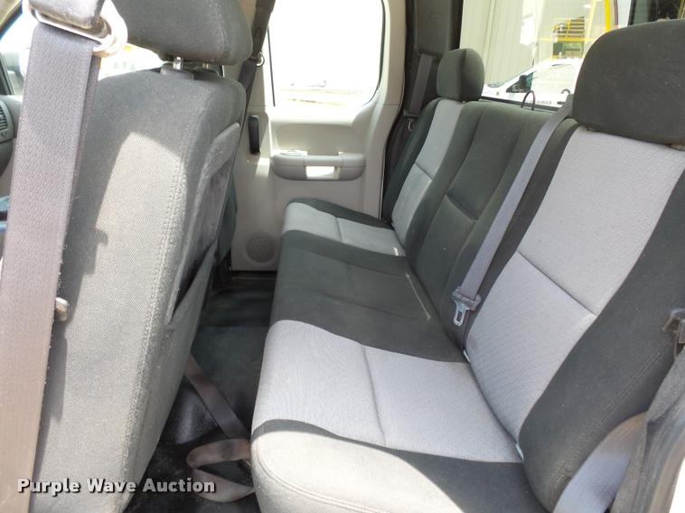 image for item K3270 2009 Chevrolet Silverado 1500 Ext. Cab pickup truck