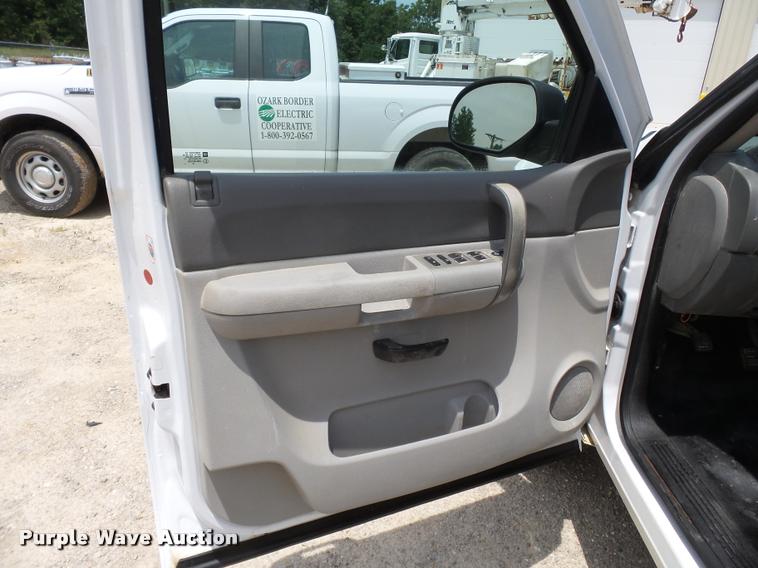 image for item K3270 2009 Chevrolet Silverado 1500 Ext. Cab pickup truck