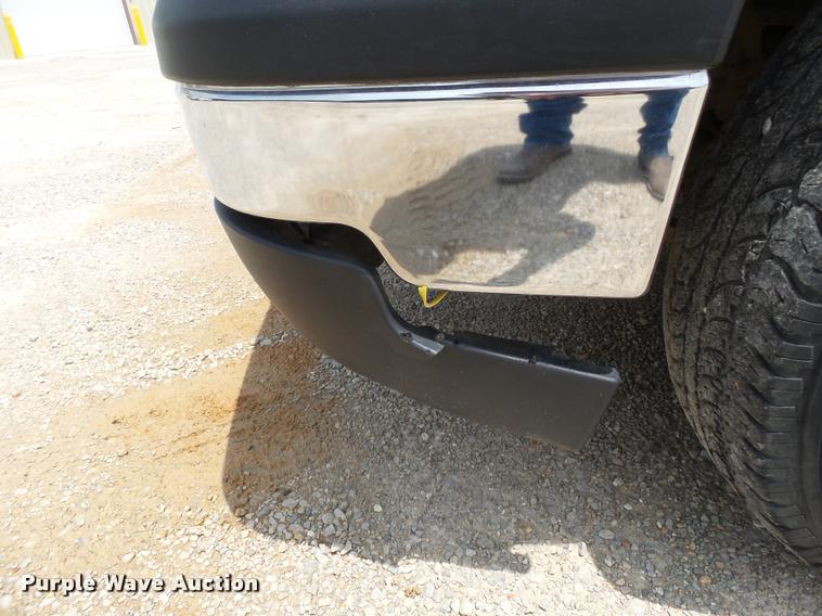 image for item K3271 2006 Chevrolet Silverado 1500 Ext. Cab pickup truck