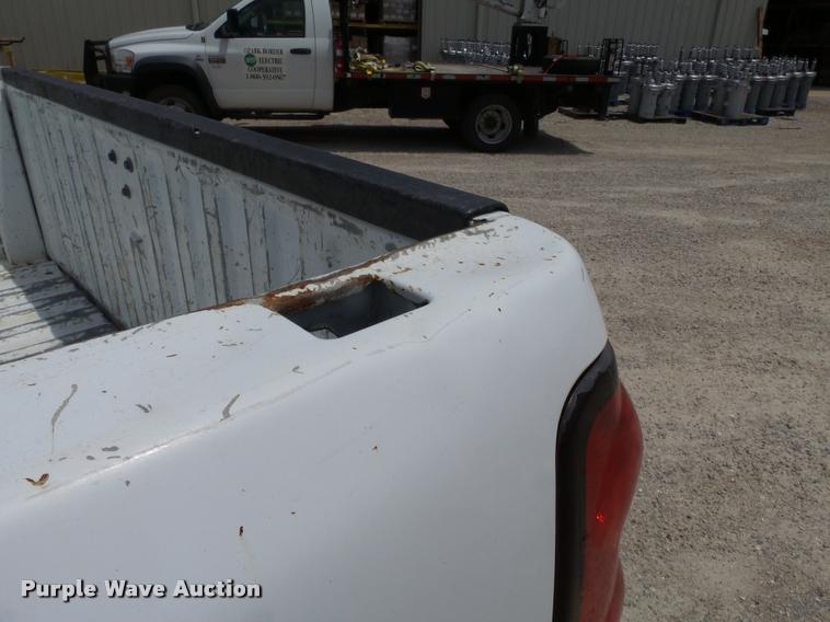 image for item K3271 2006 Chevrolet Silverado 1500 Ext. Cab pickup truck