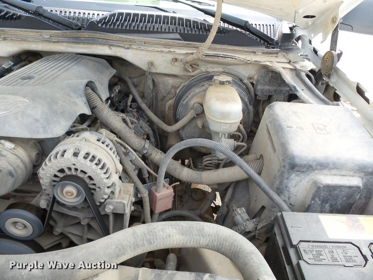 image for item K3271 2006 Chevrolet Silverado 1500 Ext. Cab pickup truck