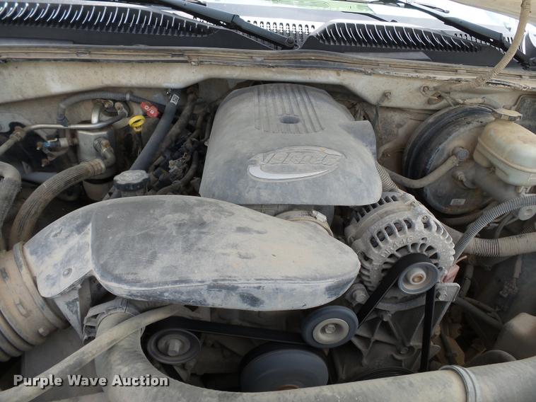 image for item K3271 2006 Chevrolet Silverado 1500 Ext. Cab pickup truck