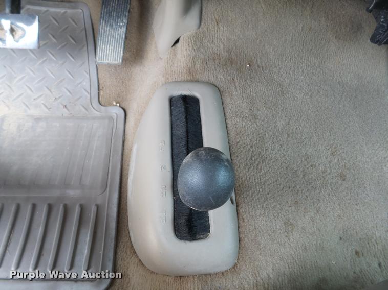 image for item K3271 2006 Chevrolet Silverado 1500 Ext. Cab pickup truck