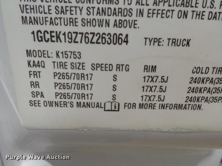 image for item K3271 2006 Chevrolet Silverado 1500 Ext. Cab pickup truck