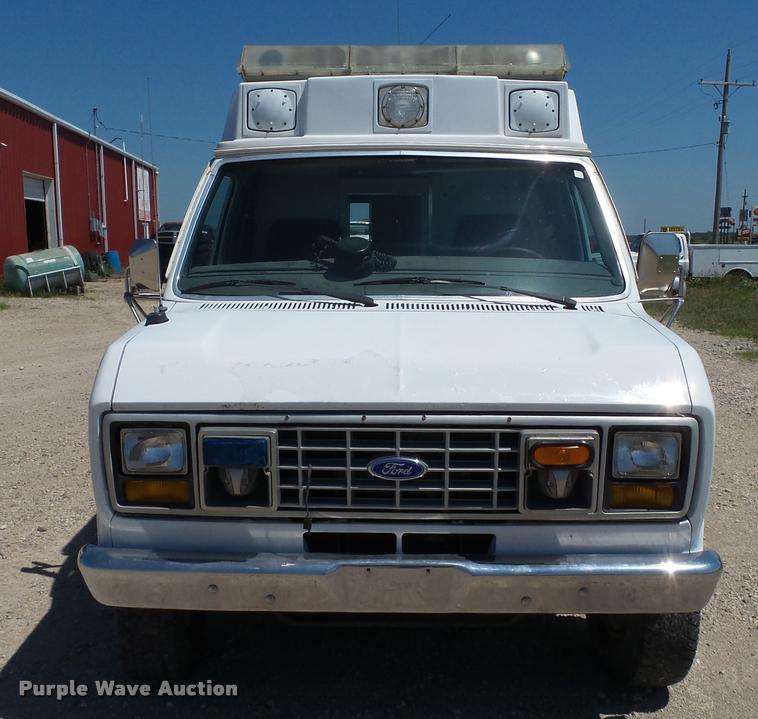 image for item K4950 1991 Ford Econoline E350 ambulance