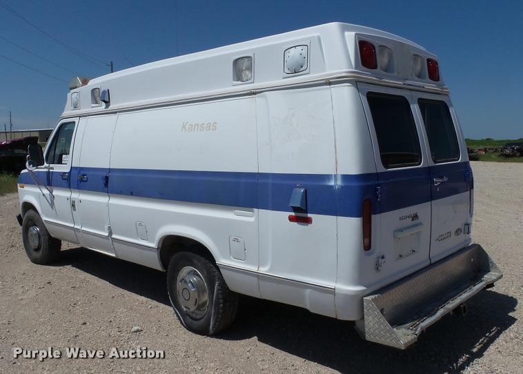 image for item K4950 1991 Ford Econoline E350 ambulance