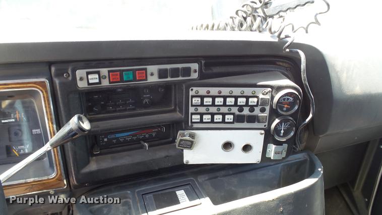 image for item K4950 1991 Ford Econoline E350 ambulance
