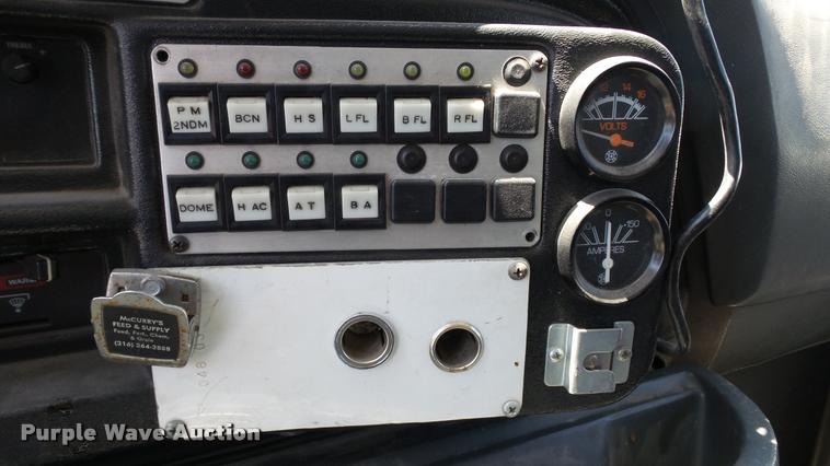 image for item K4950 1991 Ford Econoline E350 ambulance