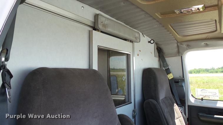 image for item K4950 1991 Ford Econoline E350 ambulance