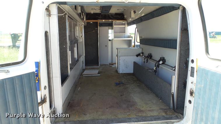 image for item K4950 1991 Ford Econoline E350 ambulance