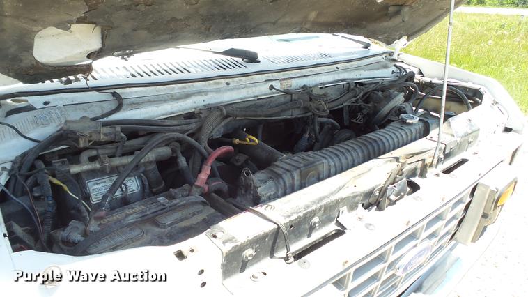image for item K4950 1991 Ford Econoline E350 ambulance