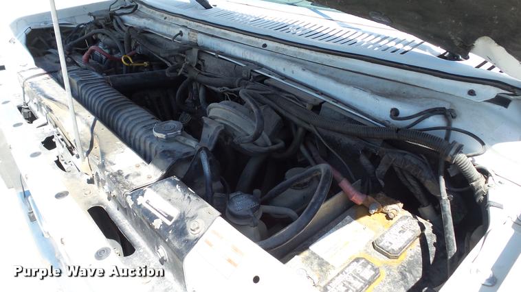 image for item K4950 1991 Ford Econoline E350 ambulance