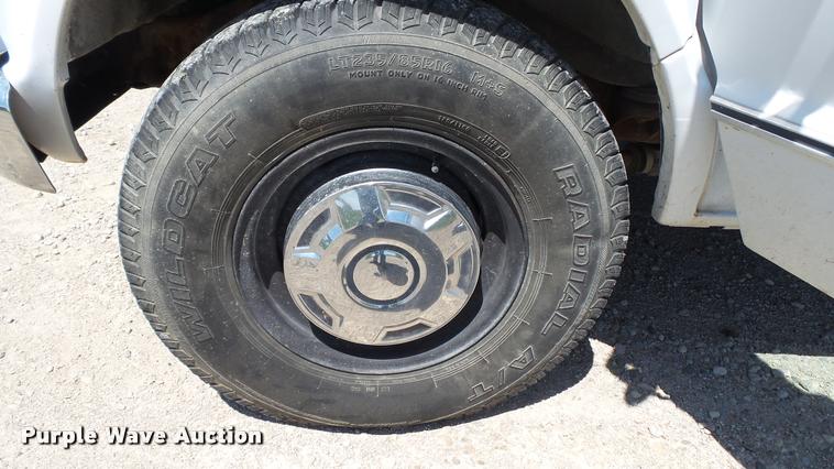 image for item K4950 1991 Ford Econoline E350 ambulance