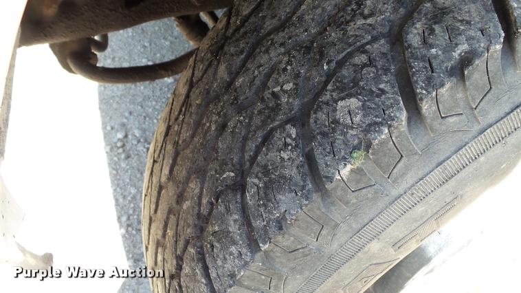 image for item K4950 1991 Ford Econoline E350 ambulance