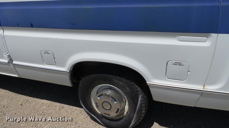 image for item K4950 1991 Ford Econoline E350 ambulance