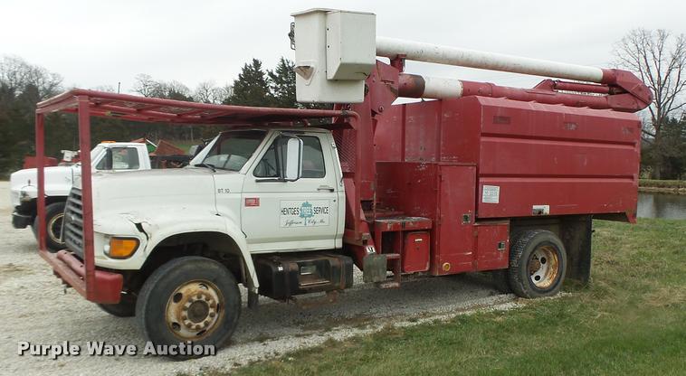 image for item DA3395 1998 Ford F800 bucket truck