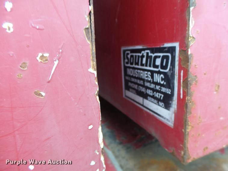 image for item DA3395 1998 Ford F800 bucket truck