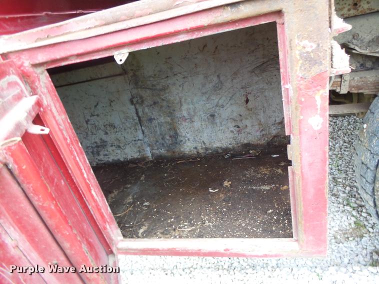 image for item DA3395 1998 Ford F800 bucket truck