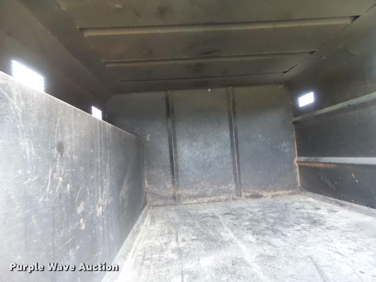 image for item DA3395 1998 Ford F800 bucket truck