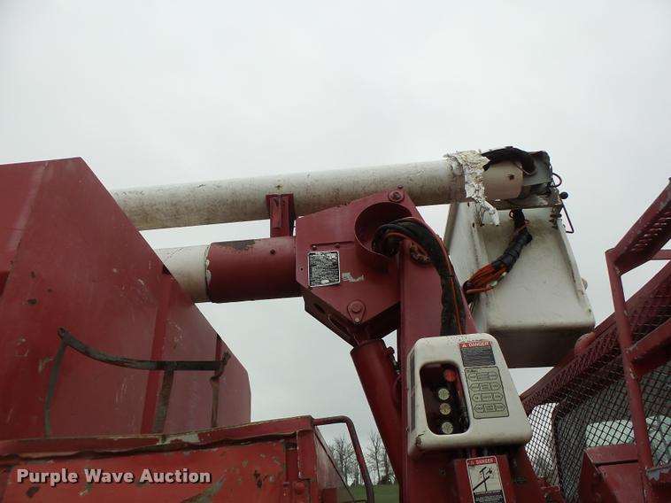 image for item DA3395 1998 Ford F800 bucket truck