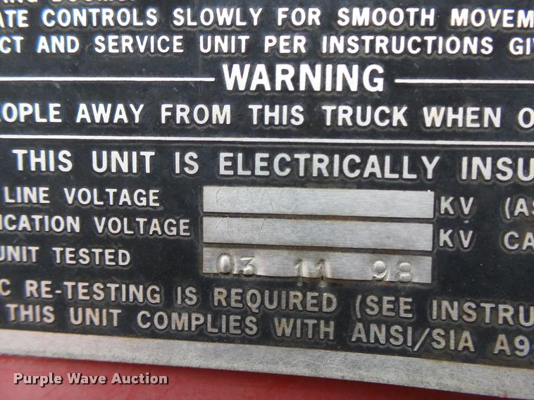 image for item DA3395 1998 Ford F800 bucket truck