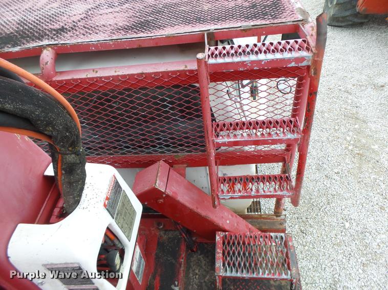 image for item DA3395 1998 Ford F800 bucket truck