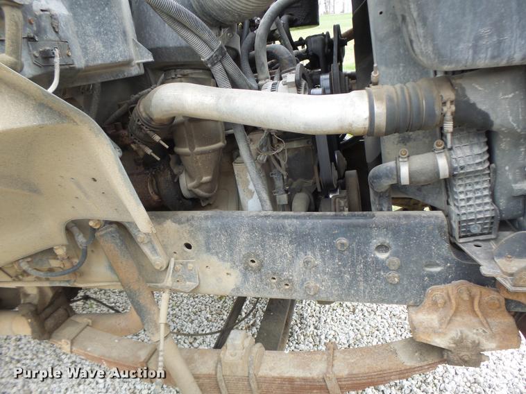 image for item DA3395 1998 Ford F800 bucket truck