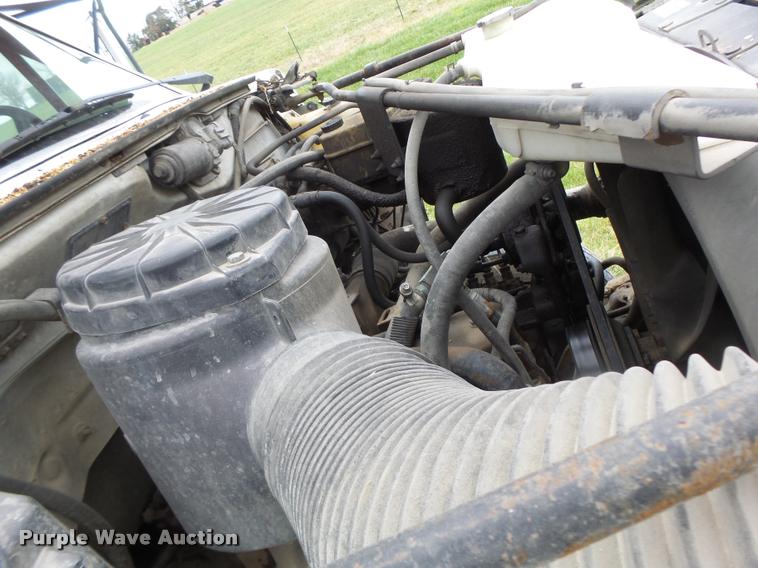 image for item DA3395 1998 Ford F800 bucket truck