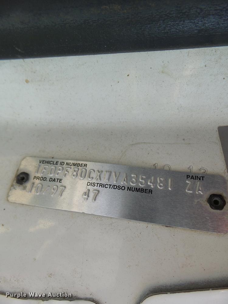 image for item DA3395 1998 Ford F800 bucket truck