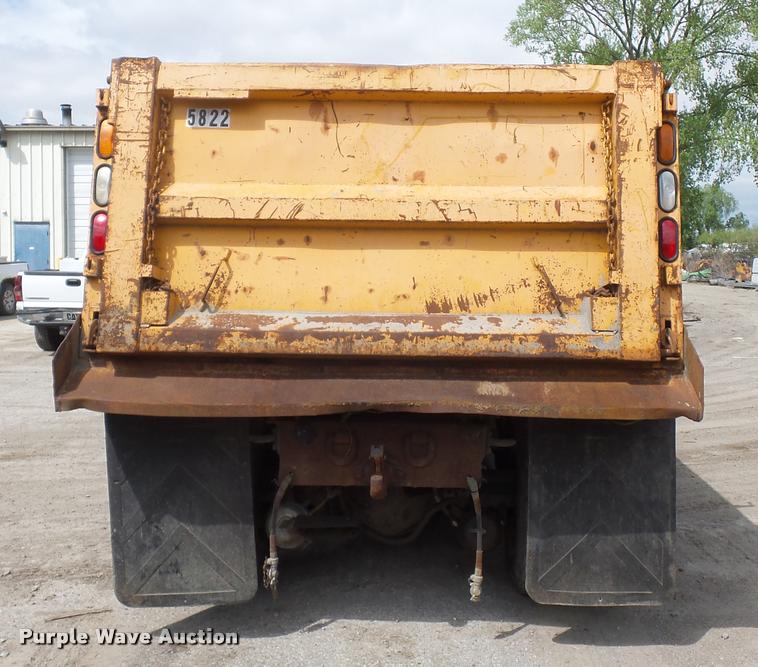 image for item DA4929 1998 International 4900 dump truck