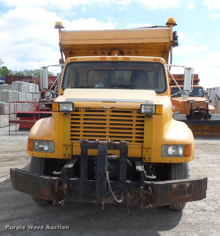 image for item DA4929 1998 International 4900 dump truck