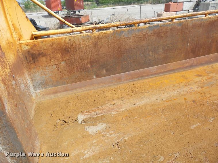 image for item DA4929 1998 International 4900 dump truck