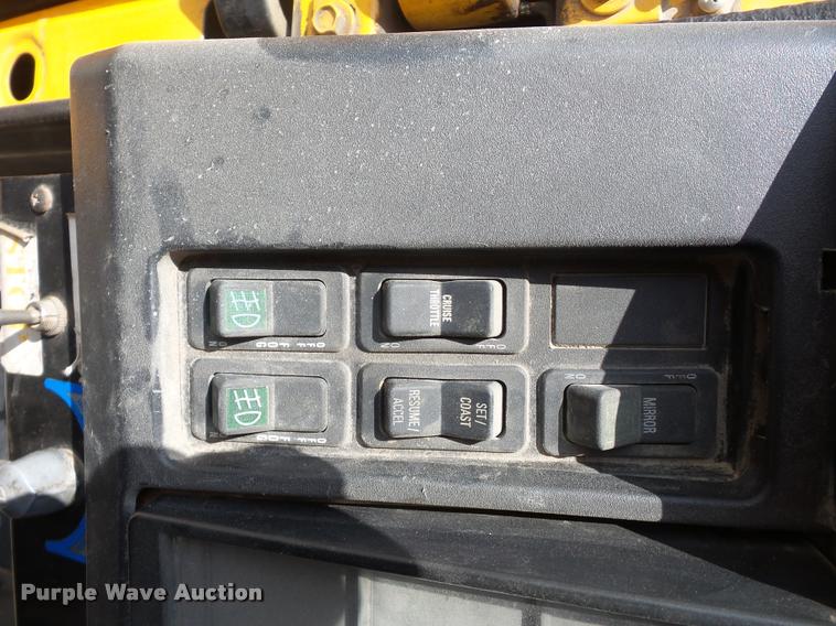 image for item DA4929 1998 International 4900 dump truck