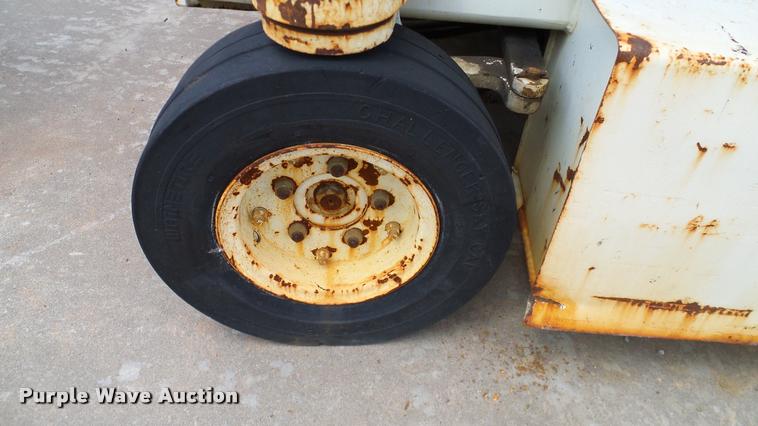 image for item DA6161 Mark Lift CH scissor lift