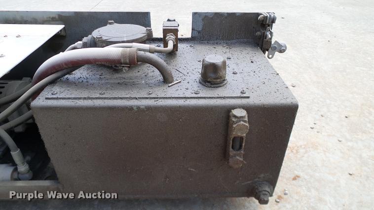 image for item DA6185 Sky Jack SJII 3220 scissor lift