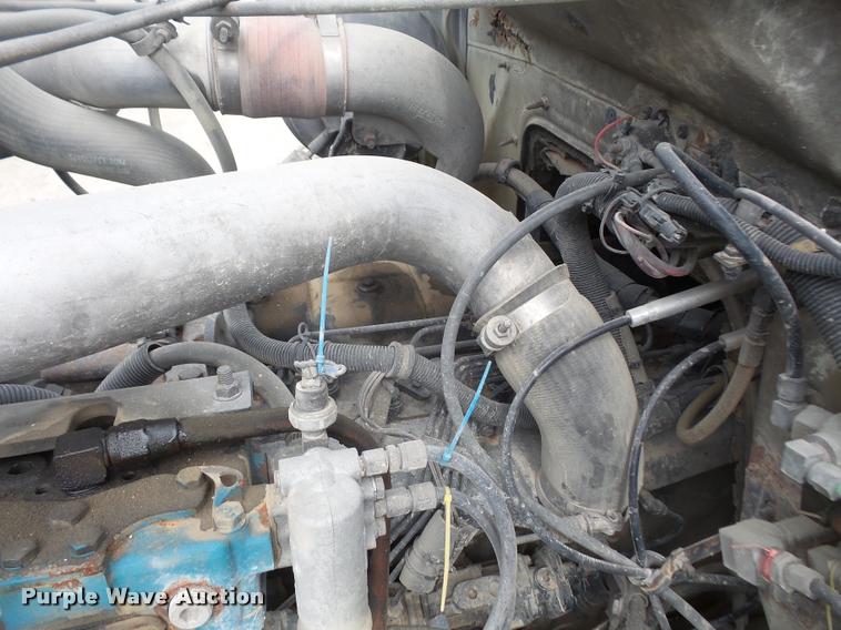 image for item DA6292 1992 International 4900 refuse truck