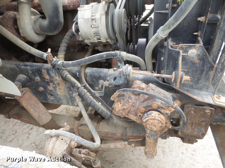 image for item DA6292 1992 International 4900 refuse truck