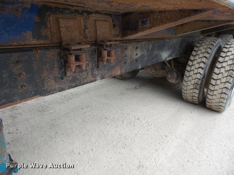 image for item DA6292 1992 International 4900 refuse truck