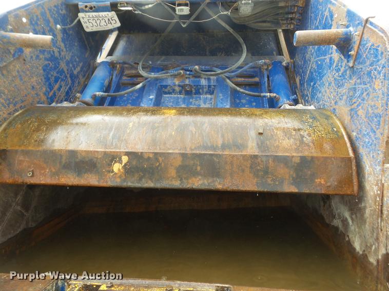 image for item DA6292 1992 International 4900 refuse truck