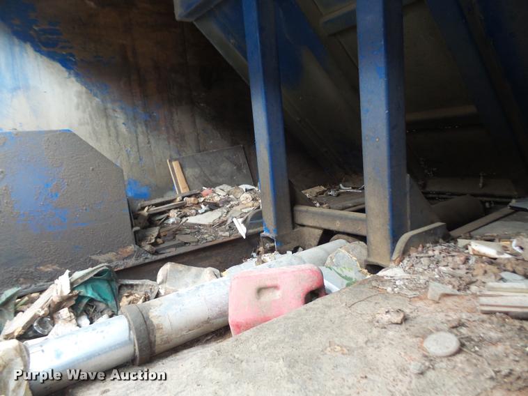 image for item DA6292 1992 International 4900 refuse truck