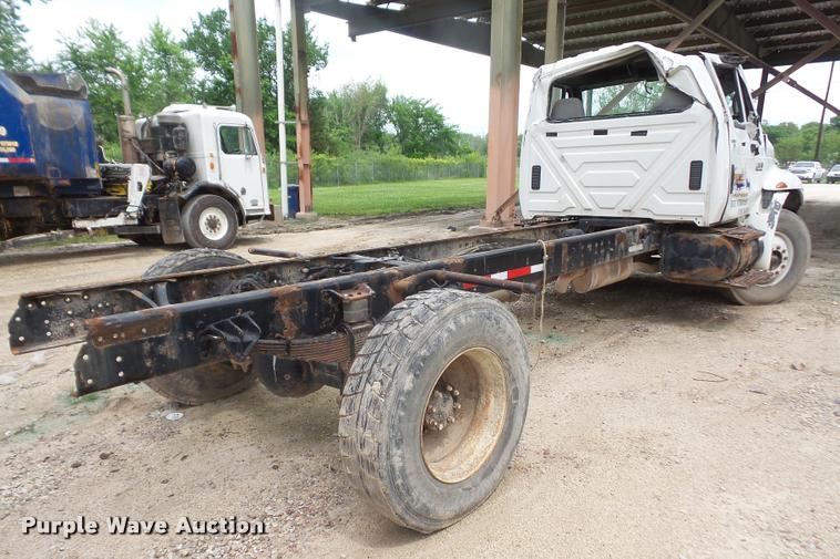 image for item DA6293 2004 International DuraStar 4300 truck chassis