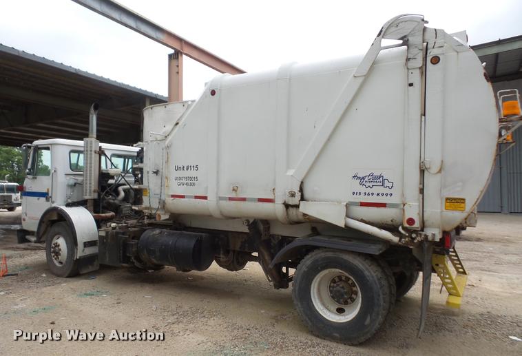 image for item DA6294 1999 Volvo Autocar WXR refuse truck