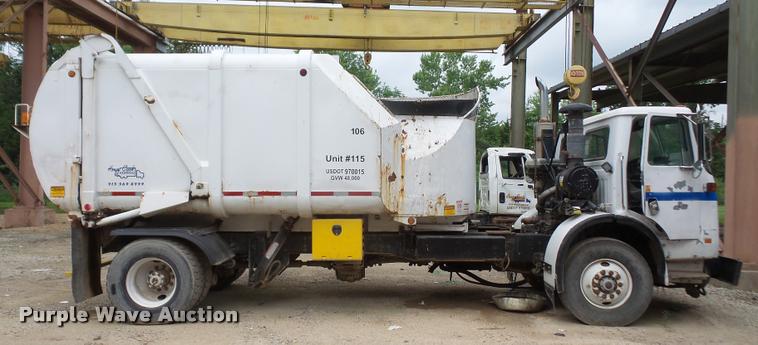 image for item DA6294 1999 Volvo Autocar WXR refuse truck