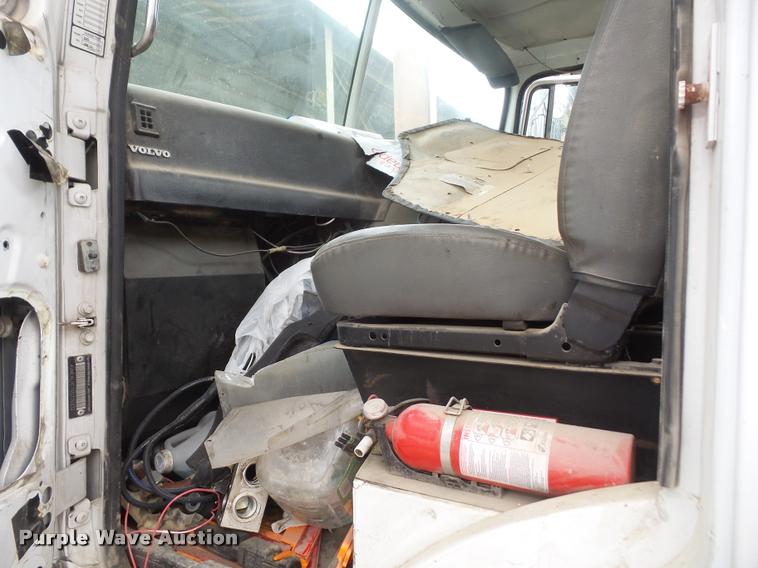 image for item DA6294 1999 Volvo Autocar WXR refuse truck