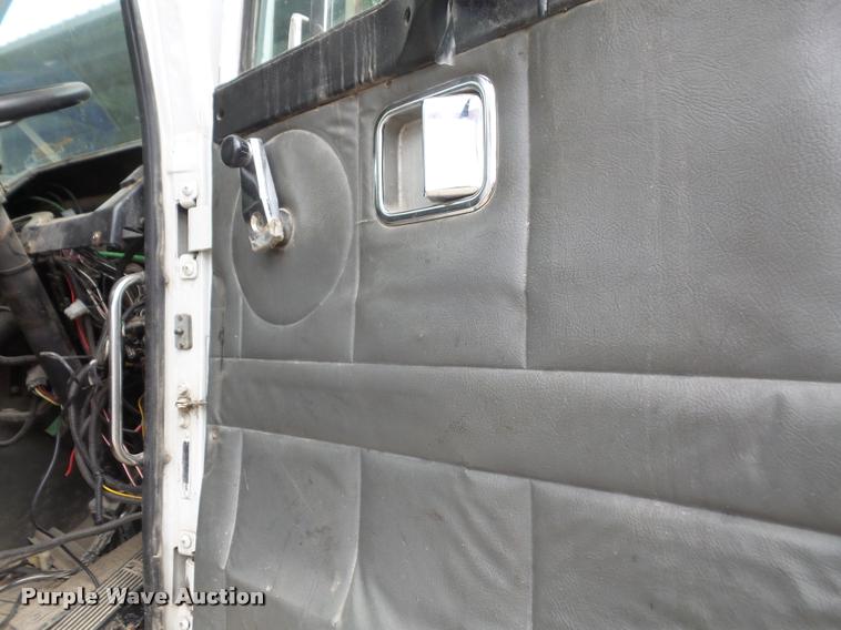 image for item DA6294 1999 Volvo Autocar WXR refuse truck