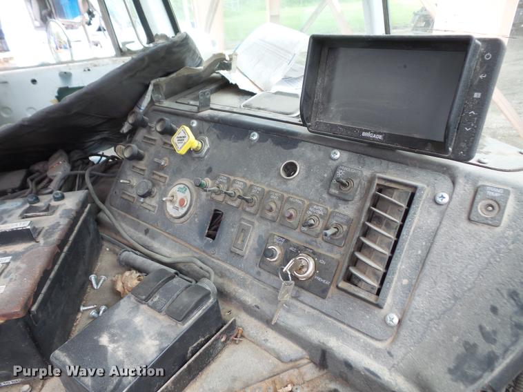 image for item DA6294 1999 Volvo Autocar WXR refuse truck