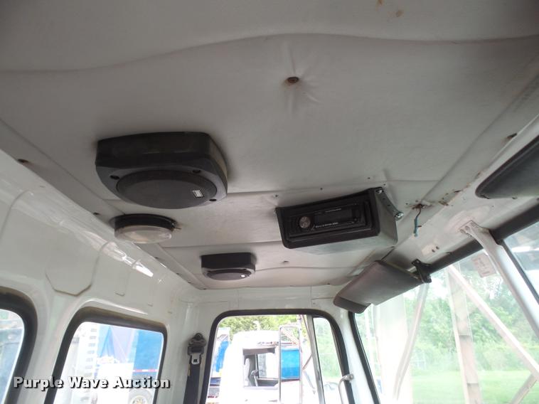 image for item DA6294 1999 Volvo Autocar WXR refuse truck