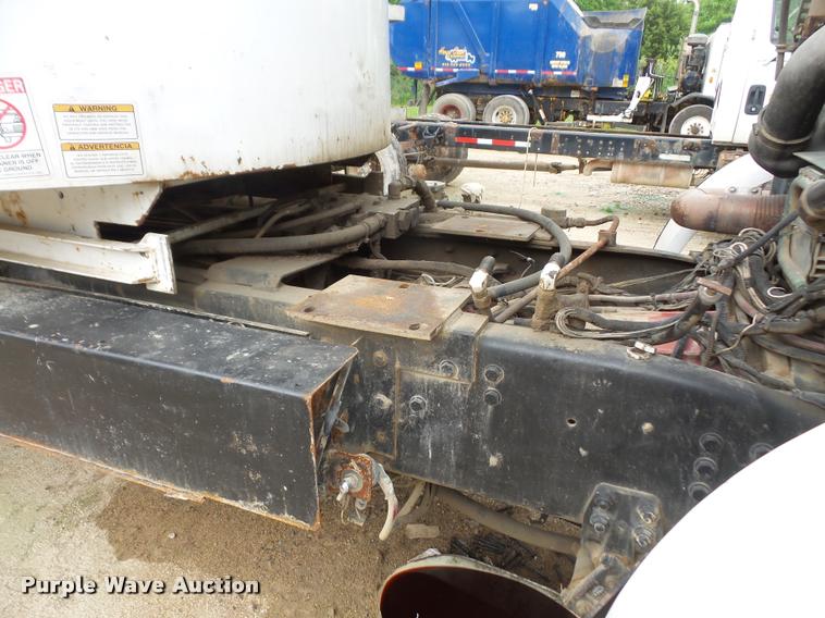 image for item DA6294 1999 Volvo Autocar WXR refuse truck