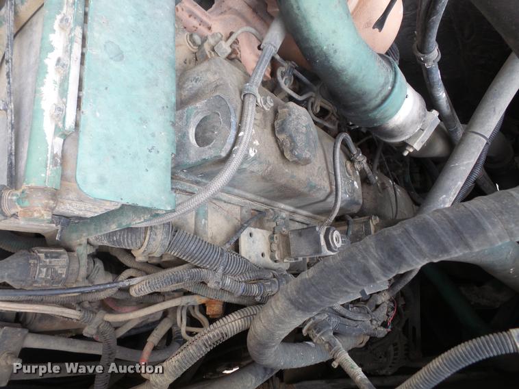 image for item DA6294 1999 Volvo Autocar WXR refuse truck