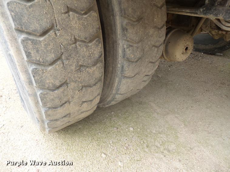 image for item DA6294 1999 Volvo Autocar WXR refuse truck